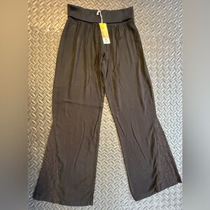 Lagaci Black Wide Leg Pants With Lace Inset & Fold Over Waistband NWT Size M